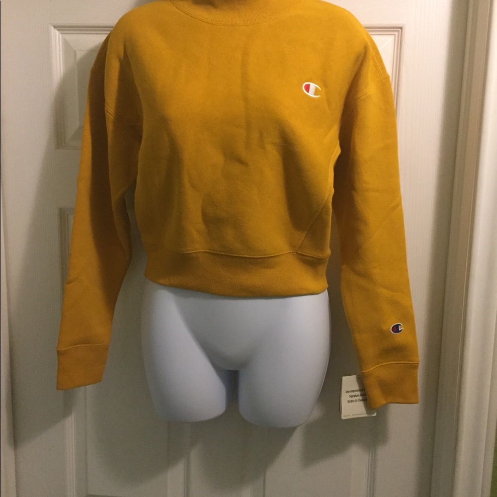 LADIES CROP SWEATSHIRT CHAMPION BNWT!!!